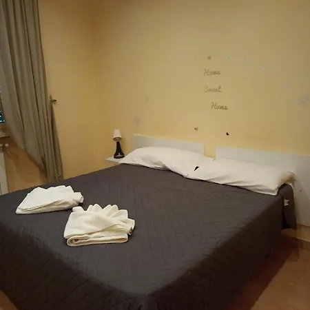 דירה Gemelli House רומא